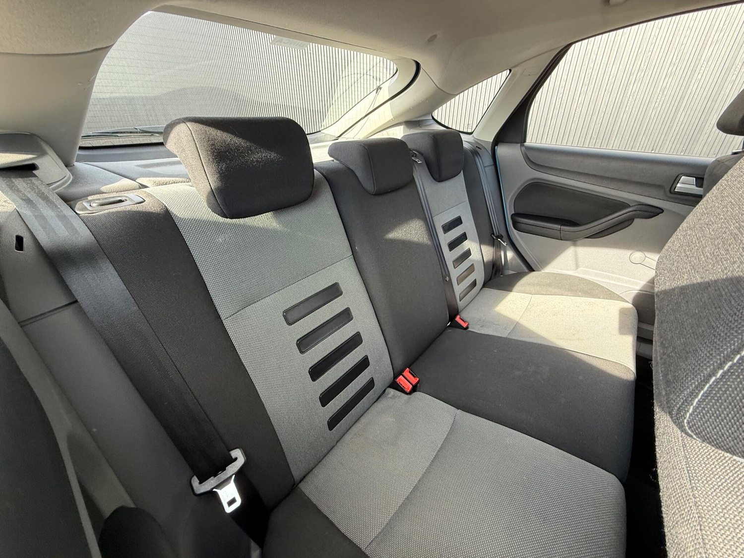 Used Ford Focus 2010 for sale - 77658505: Photo 28