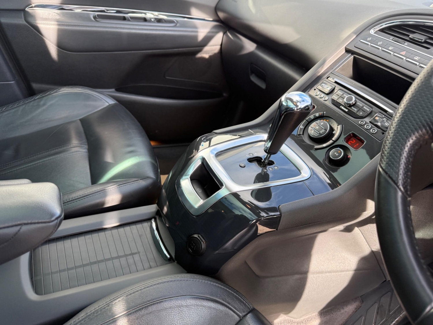 Used Peugeot 5008 2015 for sale - 76550049: Photo 13