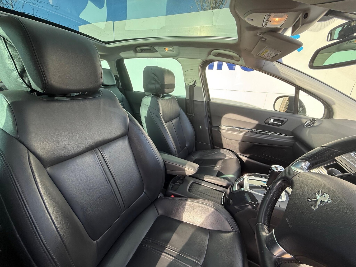 Used Peugeot 5008 2015 for sale - 76550049: Photo 30