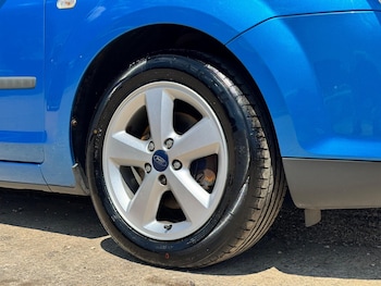 Used Ford Focus 2006 for sale - 75082082: Photo