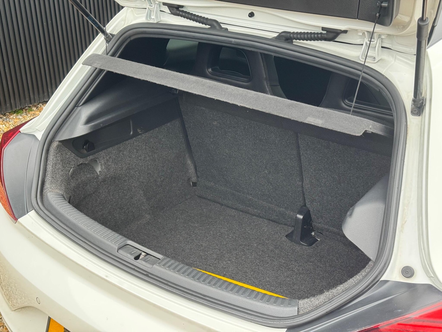 Used Volkswagen Scirocco 2017 for sale - 77625840: Photo 19