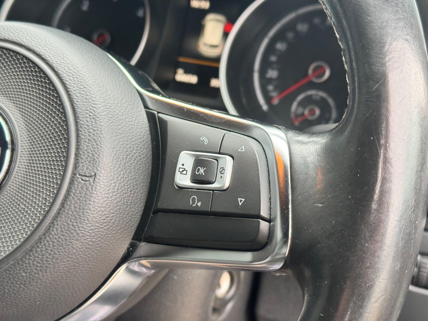 Used Volkswagen Scirocco 2017 for sale - 77625840: Photo 24