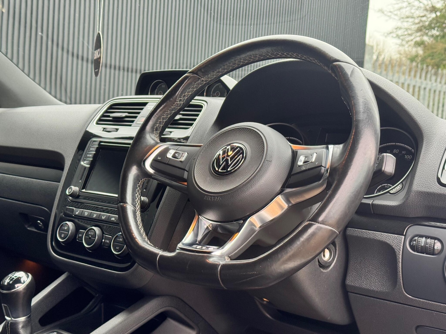 Used Volkswagen Scirocco 2017 for sale - 77625840: Photo 26