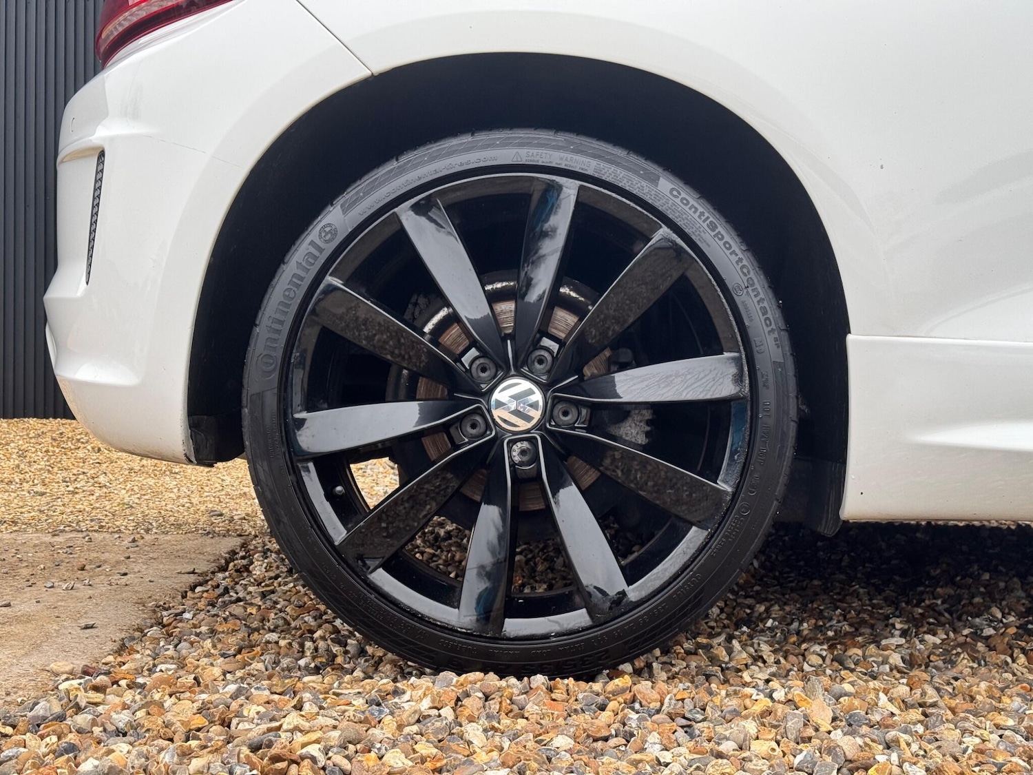 Used Volkswagen Scirocco 2017 for sale - 77625840: Photo 5