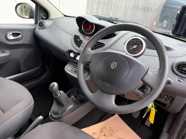Used Renault Twingo 2009 for sale - 75678339: Photo 8