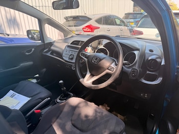 Used Honda Jazz 2010 for sale - 79235877: Photo