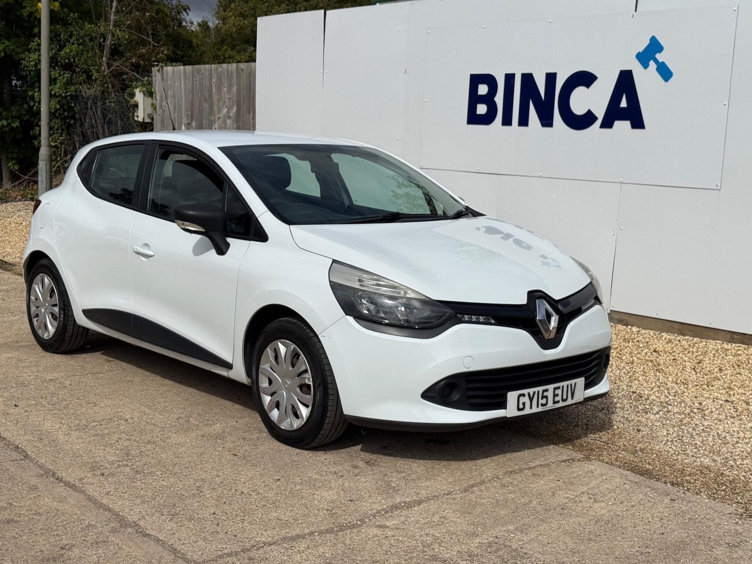 Used Renault Clio 2015 for sale - 76440484: Photo 1