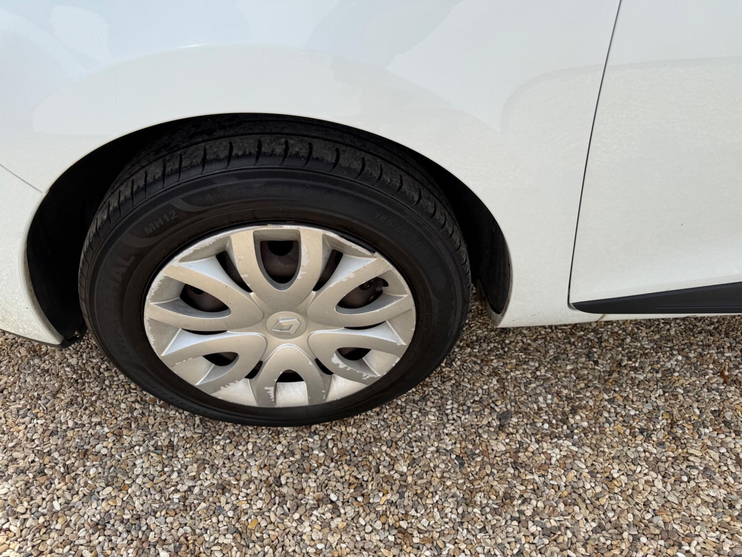 Used Renault Clio 2015 for sale - 76440484: Photo 18