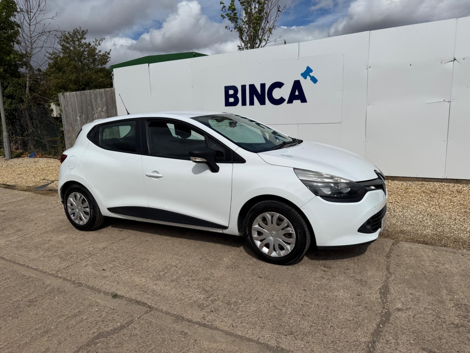 Used Renault Clio 2015 for sale - 76440484: Photo 7