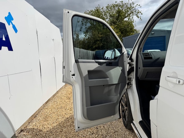 Used Volkswagen Transporter 2013 for sale - 76158898: Photo 27