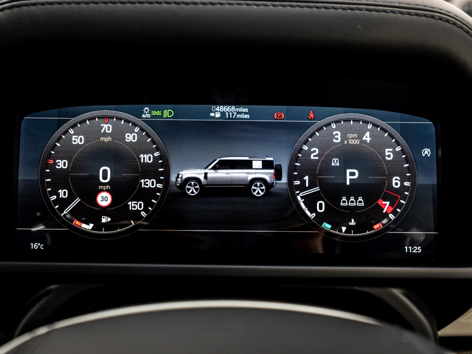 Used Land Rover Defender 110 for sale - 76824038: Photo 31