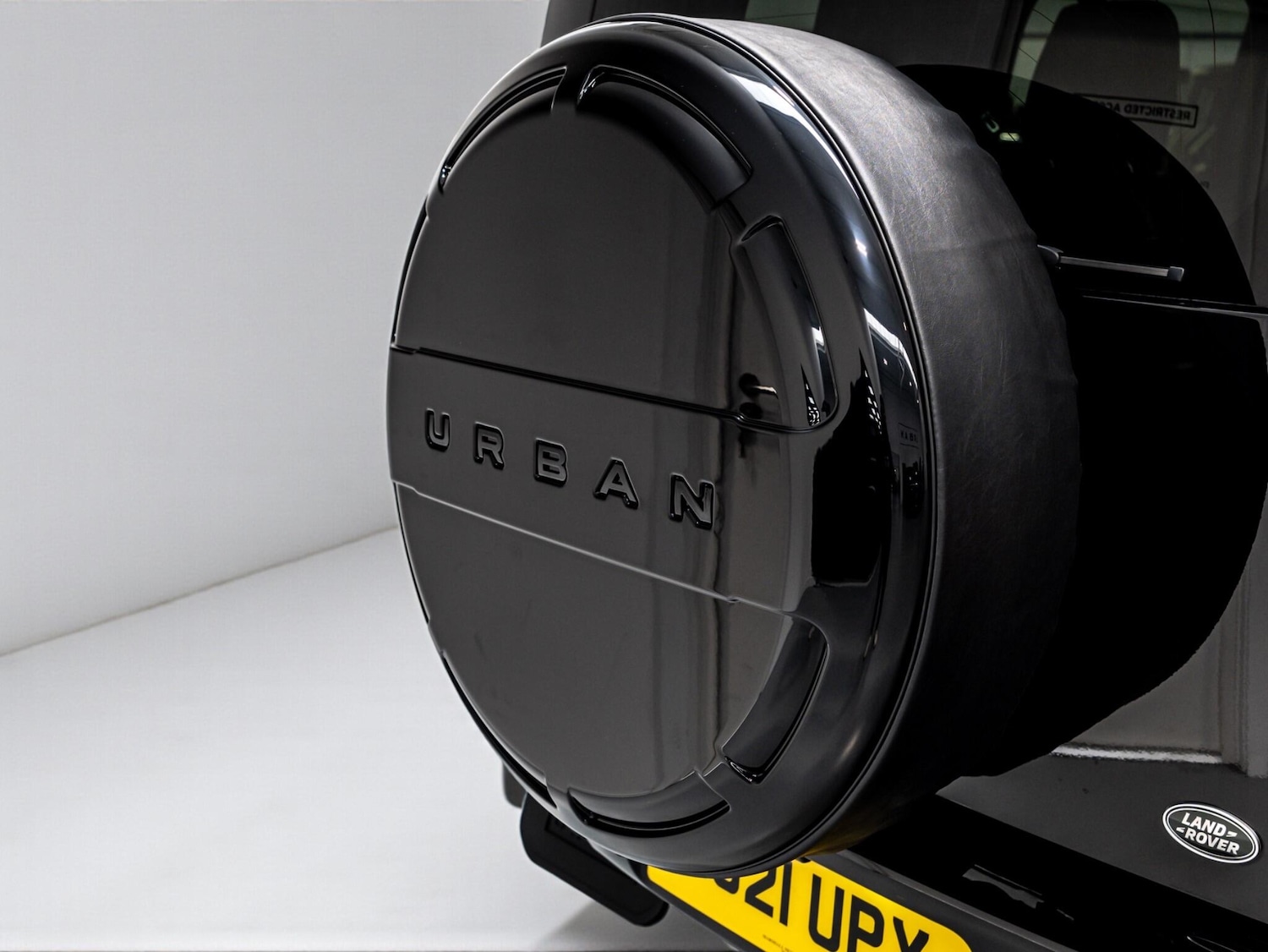 Used Land Rover Defender 110 for sale - 76824038: Photo 7