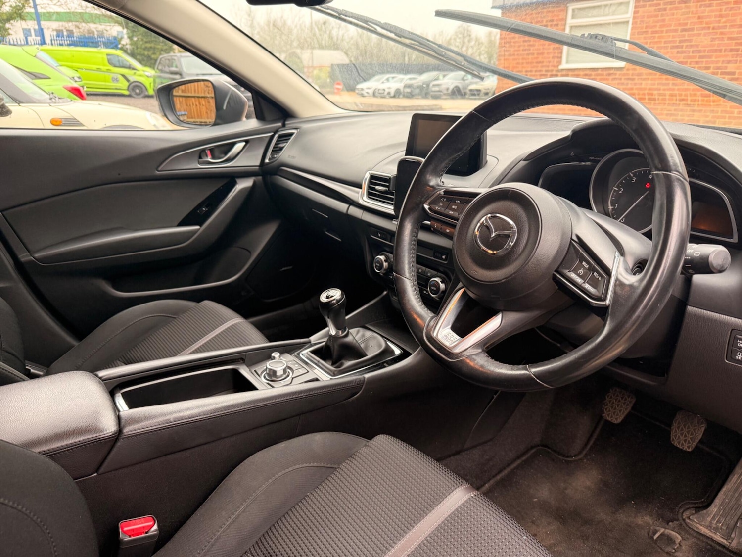 Used Mazda Mazda3 2016 for sale - 77611489: Photo 3