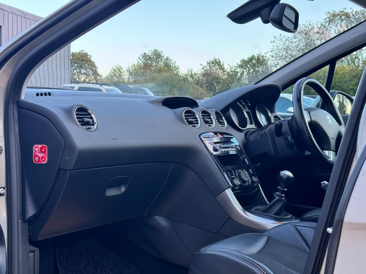 Used Peugeot 308 2013 for sale - 76259793: Photo 36