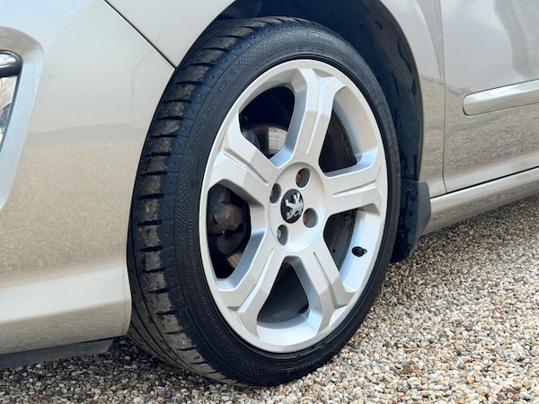 Used Peugeot 308 2013 for sale - 76259793: Photo 8