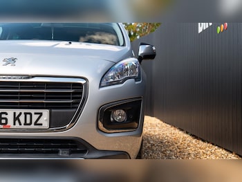 Used Peugeot 3008 2016 for sale - 79452635: Photo