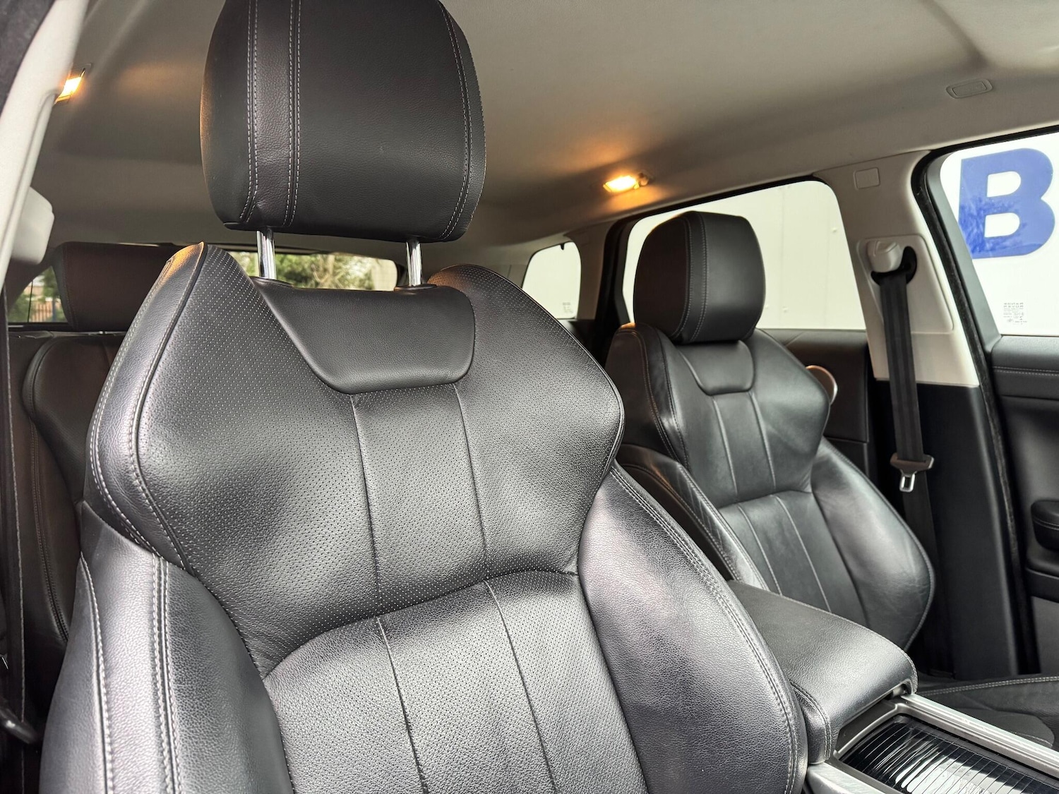 Used Land Rover Range Rover Evoque 2015 for sale - 77091038: Photo 9