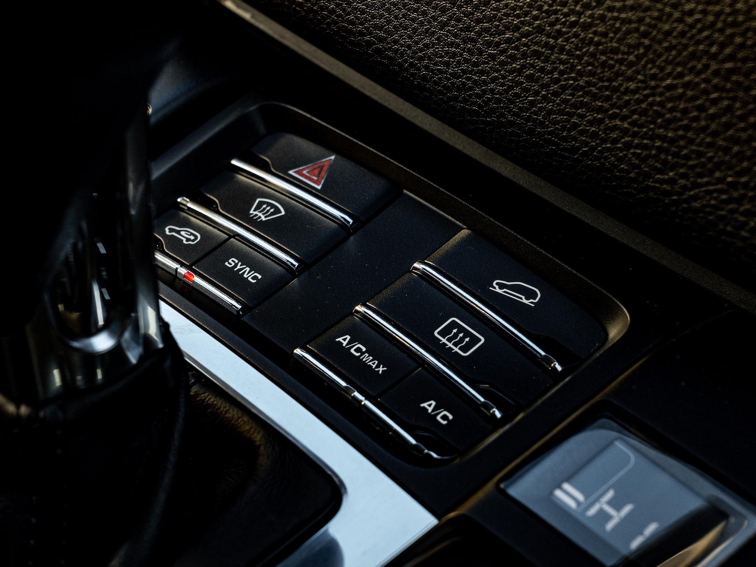 Used Porsche Macan 2015 for sale - 77091768: Photo 46