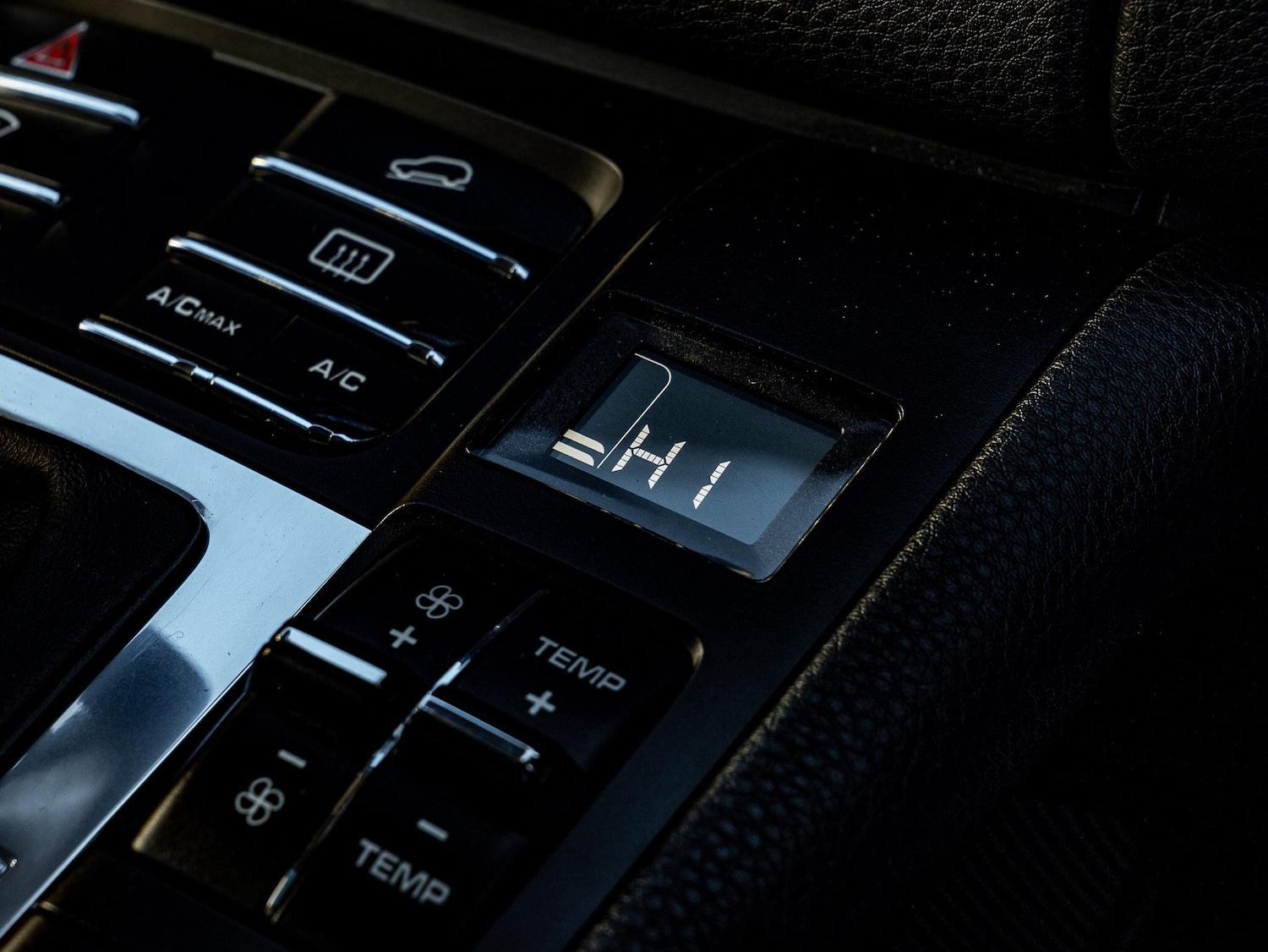 Used Porsche Macan 2015 for sale - 77091768: Photo 47