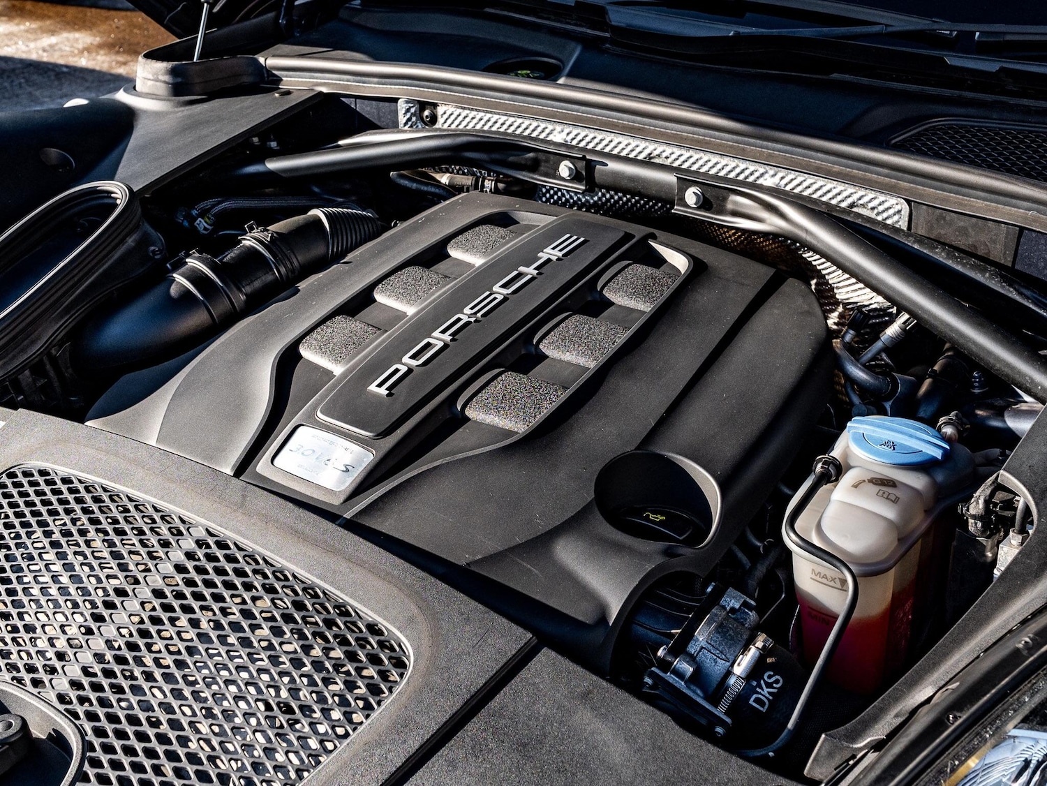 Used Porsche Macan 2015 for sale - 77091768: Photo 53