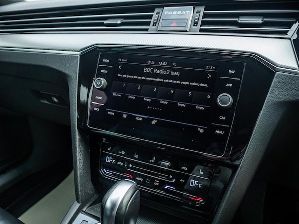 Used Volkswagen Passat 2021 for sale - 75609615: Photo 31