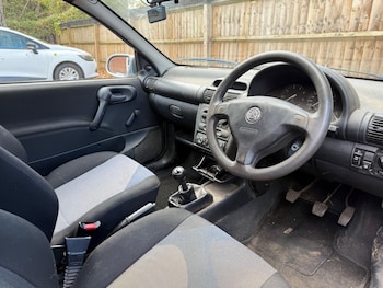 Used Vauxhall Corsa 2000 for sale - 76573667: Photo