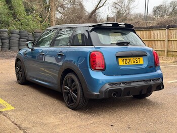 Used MINI Hatch 2021 for sale - 77808950: Photo