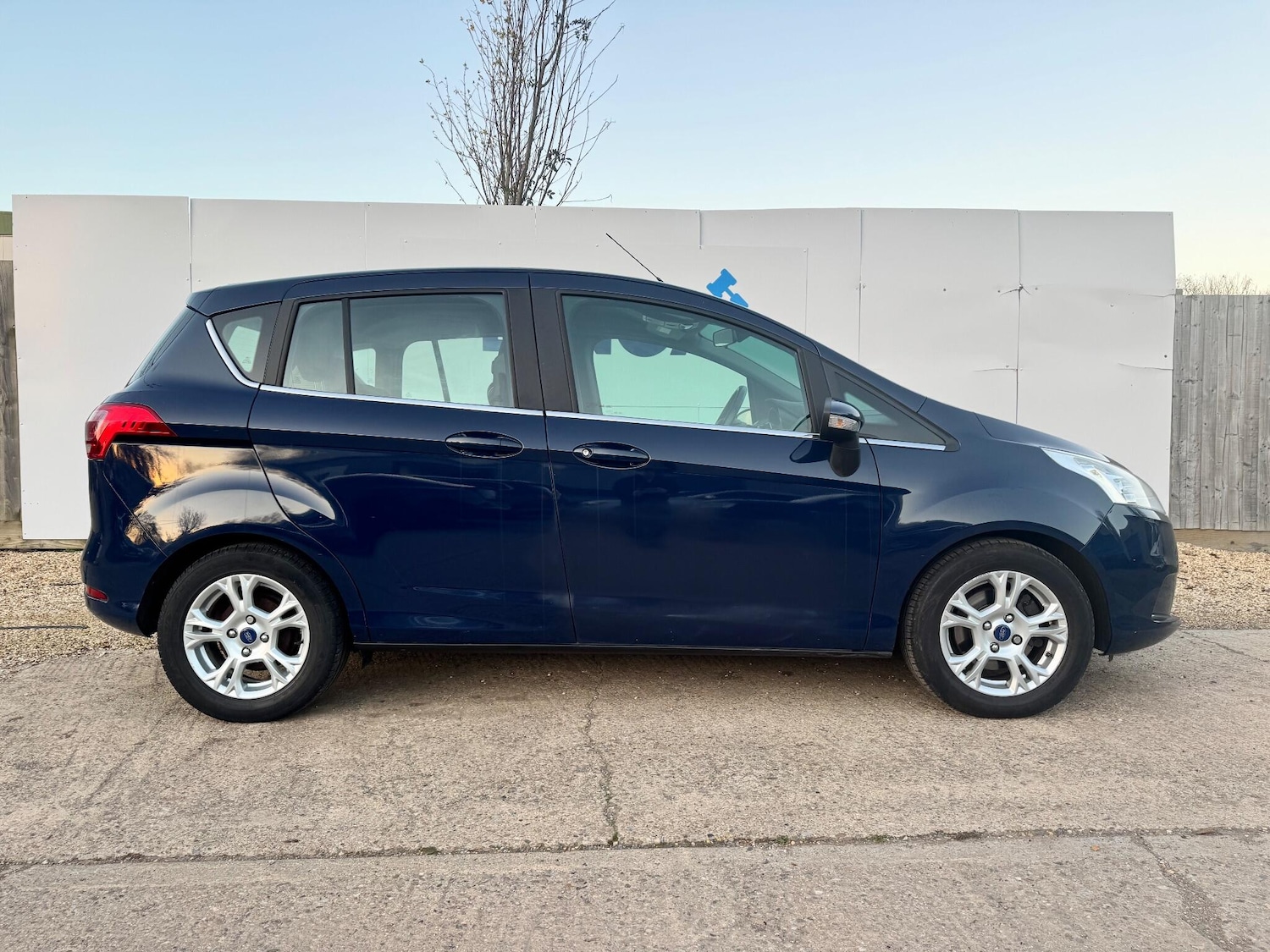 Used Ford B-MAX 2015 for sale - 76607700: Photo 5