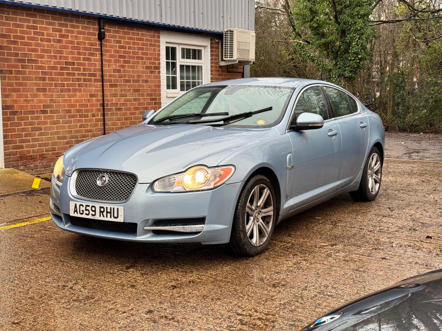 Used Jaguar XF 2010 for sale - 77279787: Photo 2