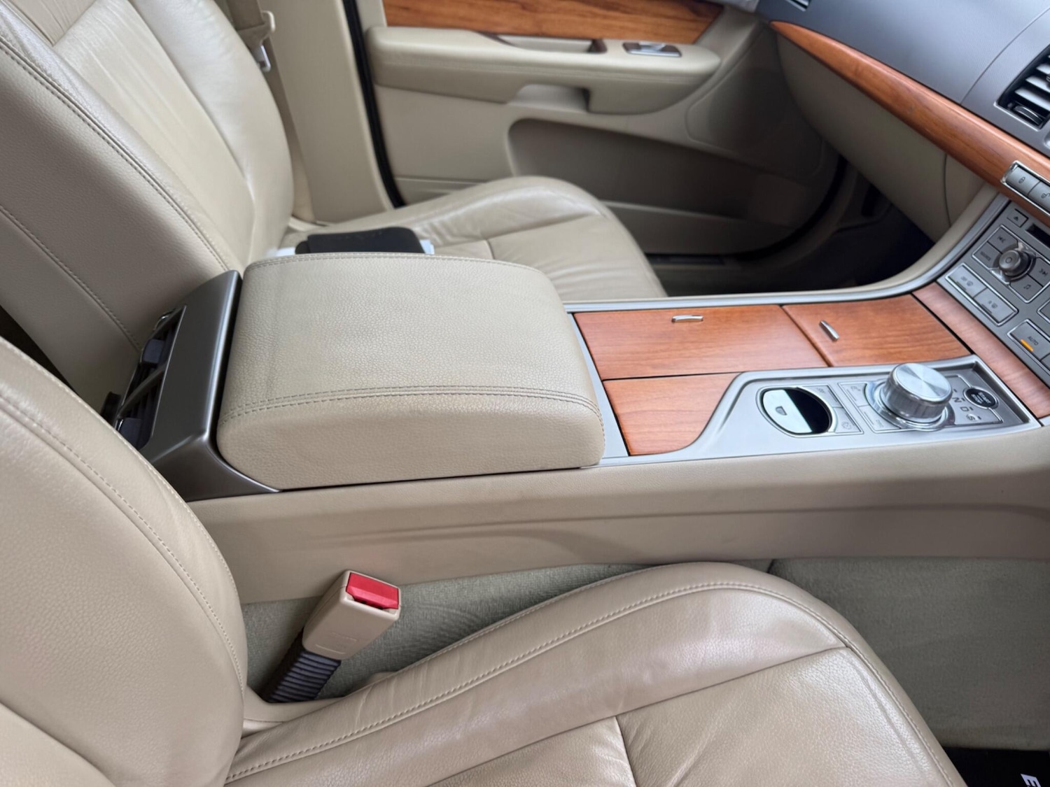 Used Jaguar XF 2010 for sale - 77279787: Photo 22