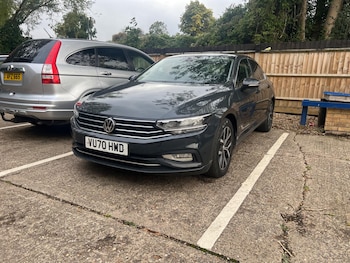 Volkswagen - Passat