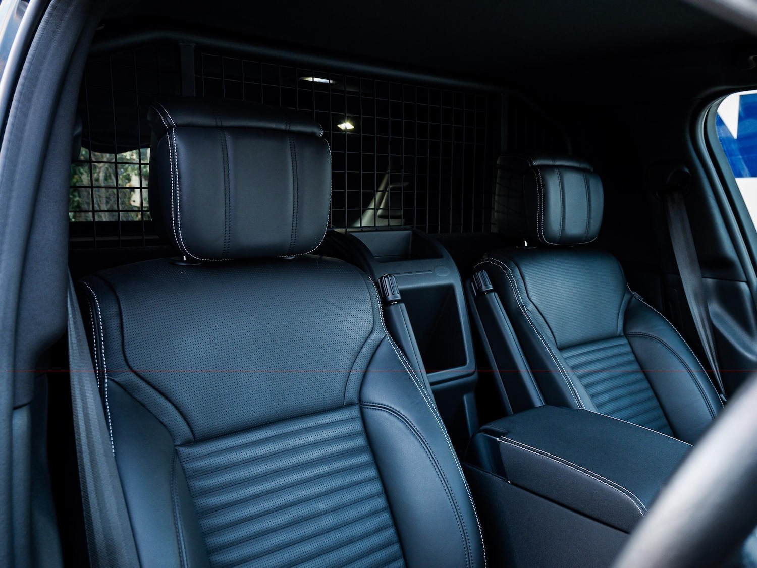 Used Land Rover Discovery 2024 for sale - 76644555: Photo 21