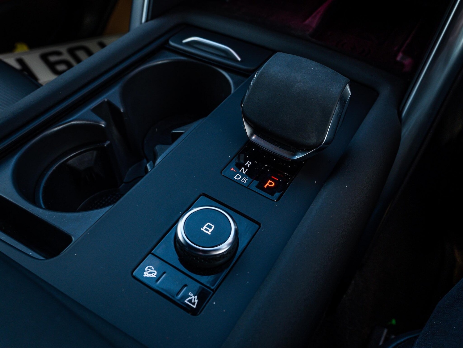 Used Land Rover Discovery 2024 for sale - 76644555: Photo 23