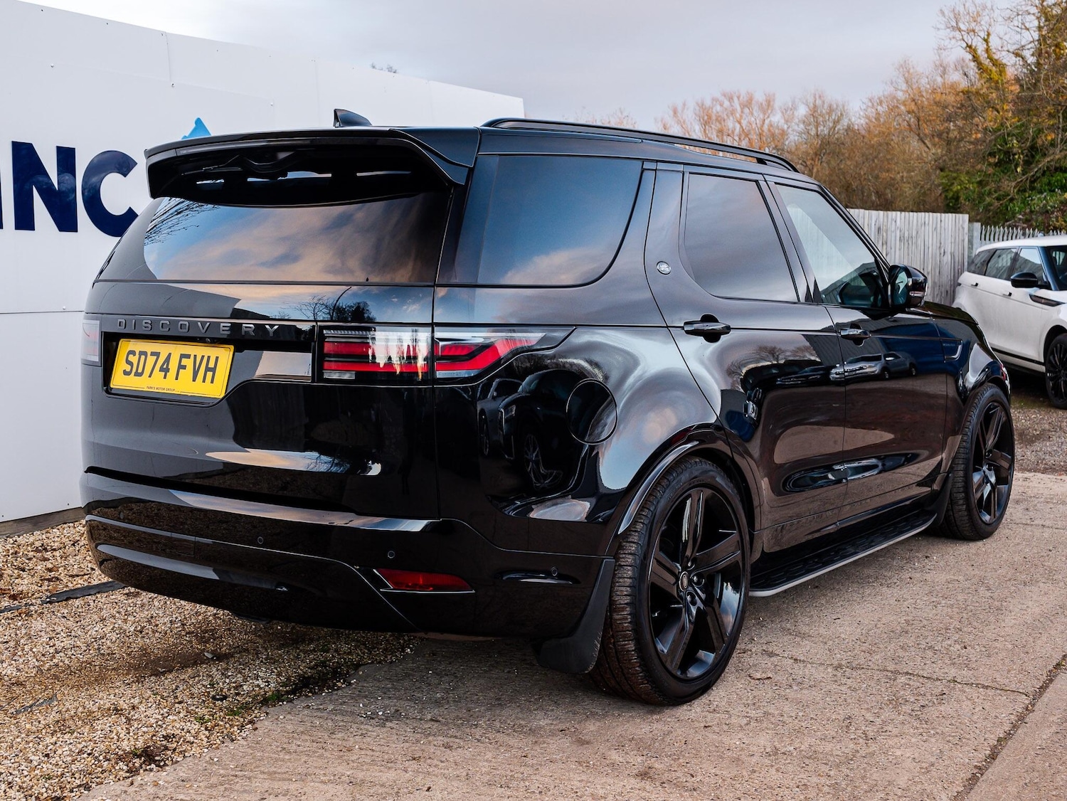 Used Land Rover Discovery 2024 for sale - 76644555: Photo 5