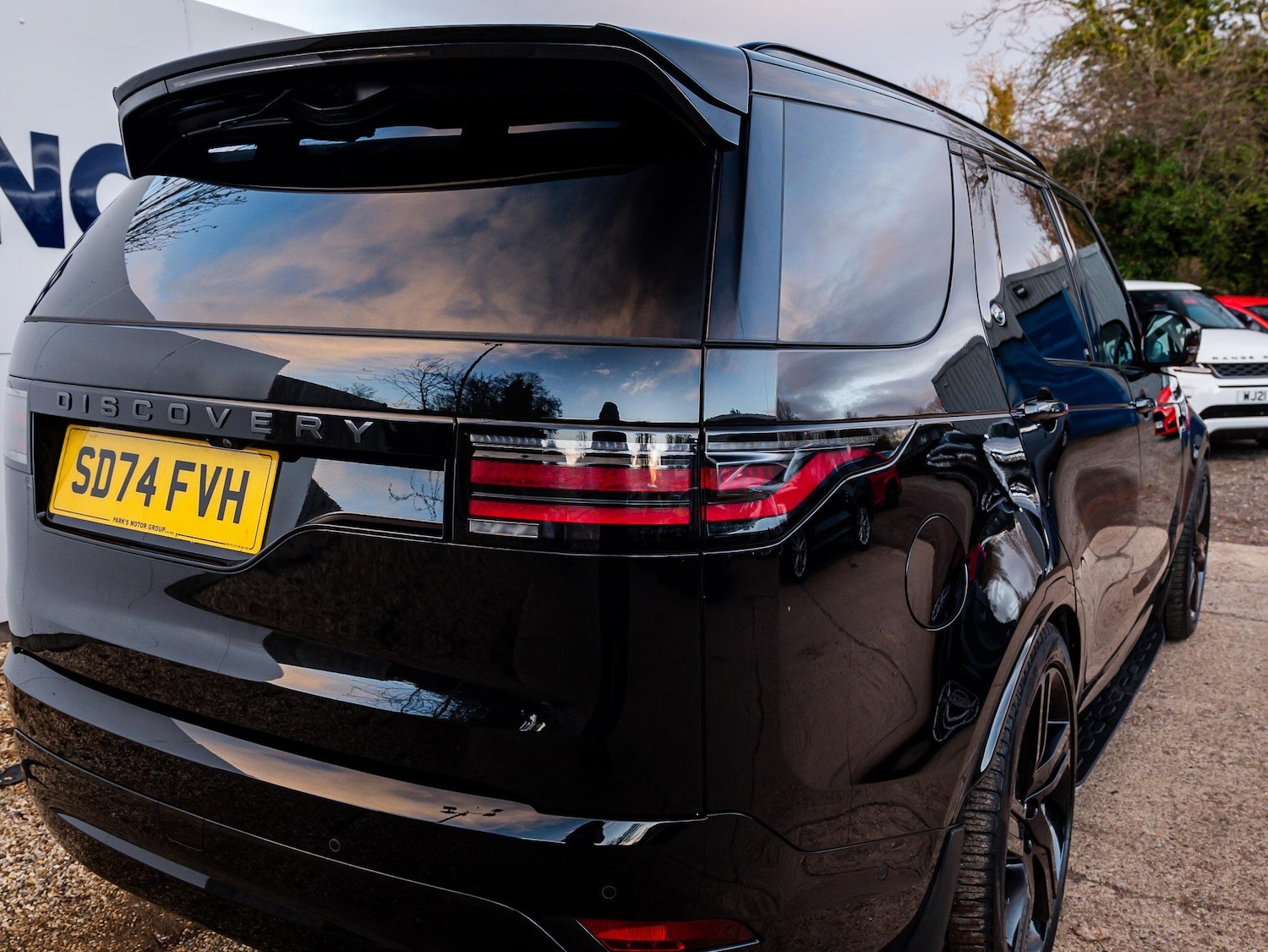 Used Land Rover Discovery 2024 for sale - 76644555: Photo 8