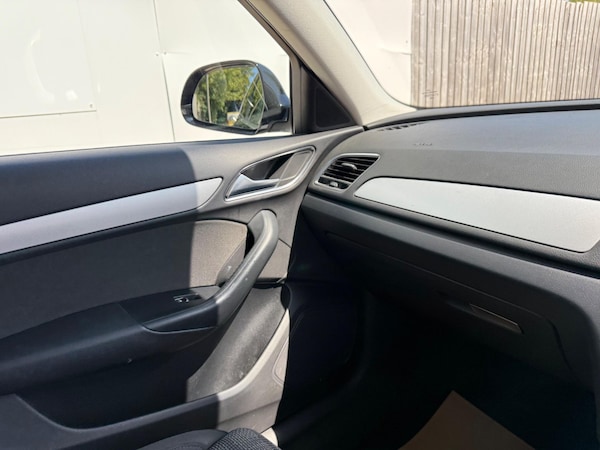 Used Audi Q3 2015 for sale - 75478151: Photo 17