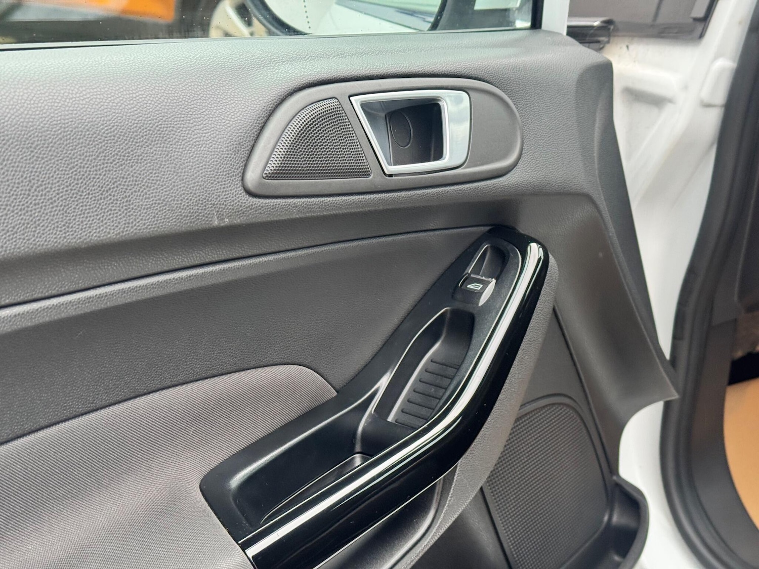 Used Ford Fiesta 2014 for sale - 76994273: Photo 18