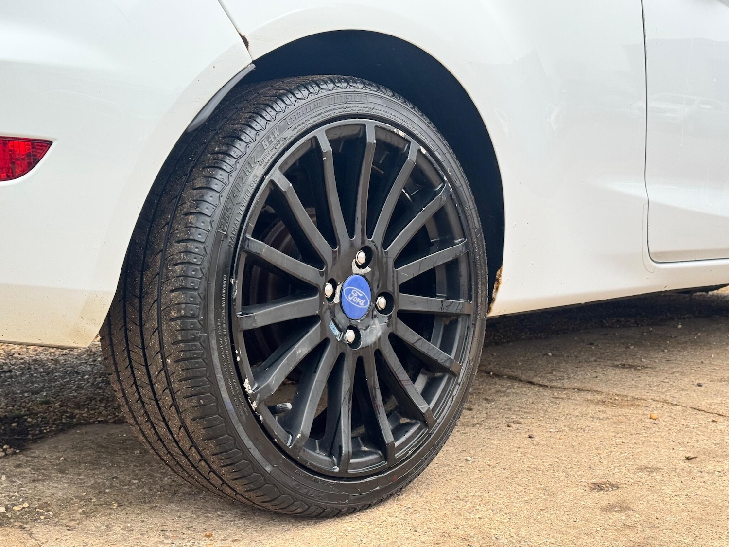 Used Ford Fiesta 2014 for sale - 76994273: Photo 24