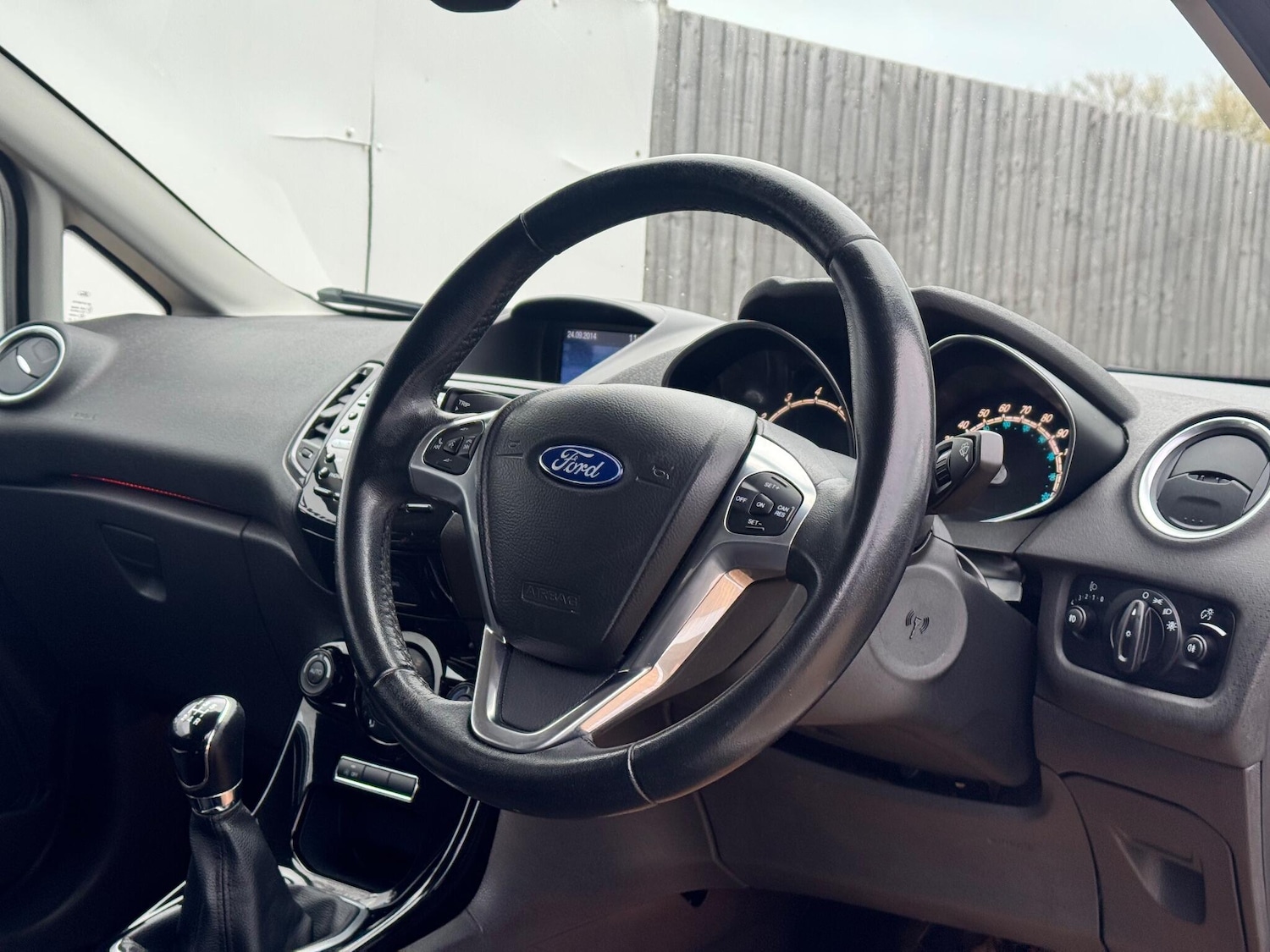 Used Ford Fiesta 2014 for sale - 76994273: Photo 27