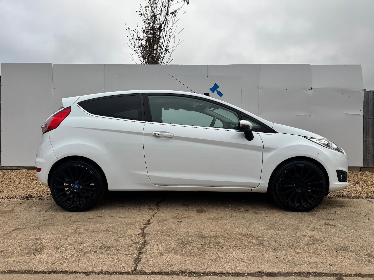 Used Ford Fiesta 2014 for sale - 76994273: Photo 6