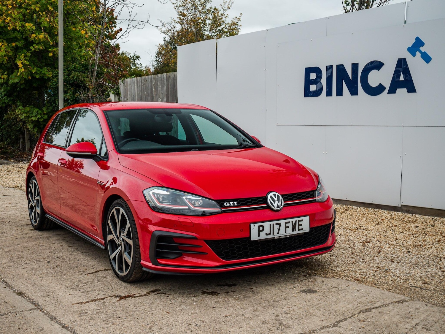 Used Volkswagen Golf 2017 for sale - 76041828: Photo 1
