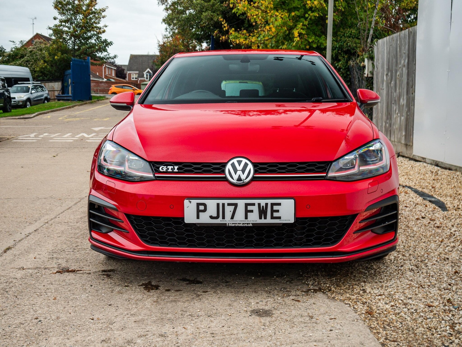 Used Volkswagen Golf 2017 for sale - 76041828: Photo 2