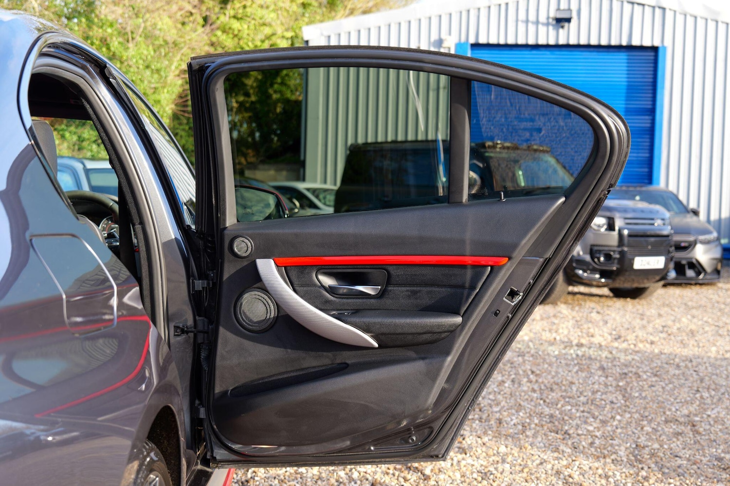 Used BMW 3 Series 2017 for sale - 77510183: Photo 32