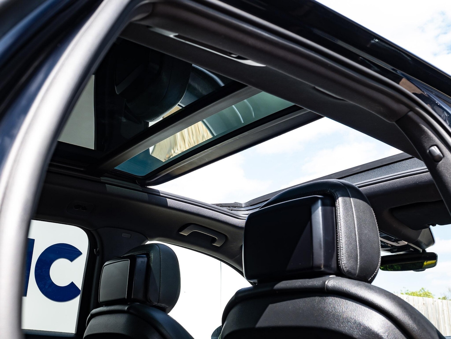 Used Porsche Cayenne for sale - 76634059: Photo 32