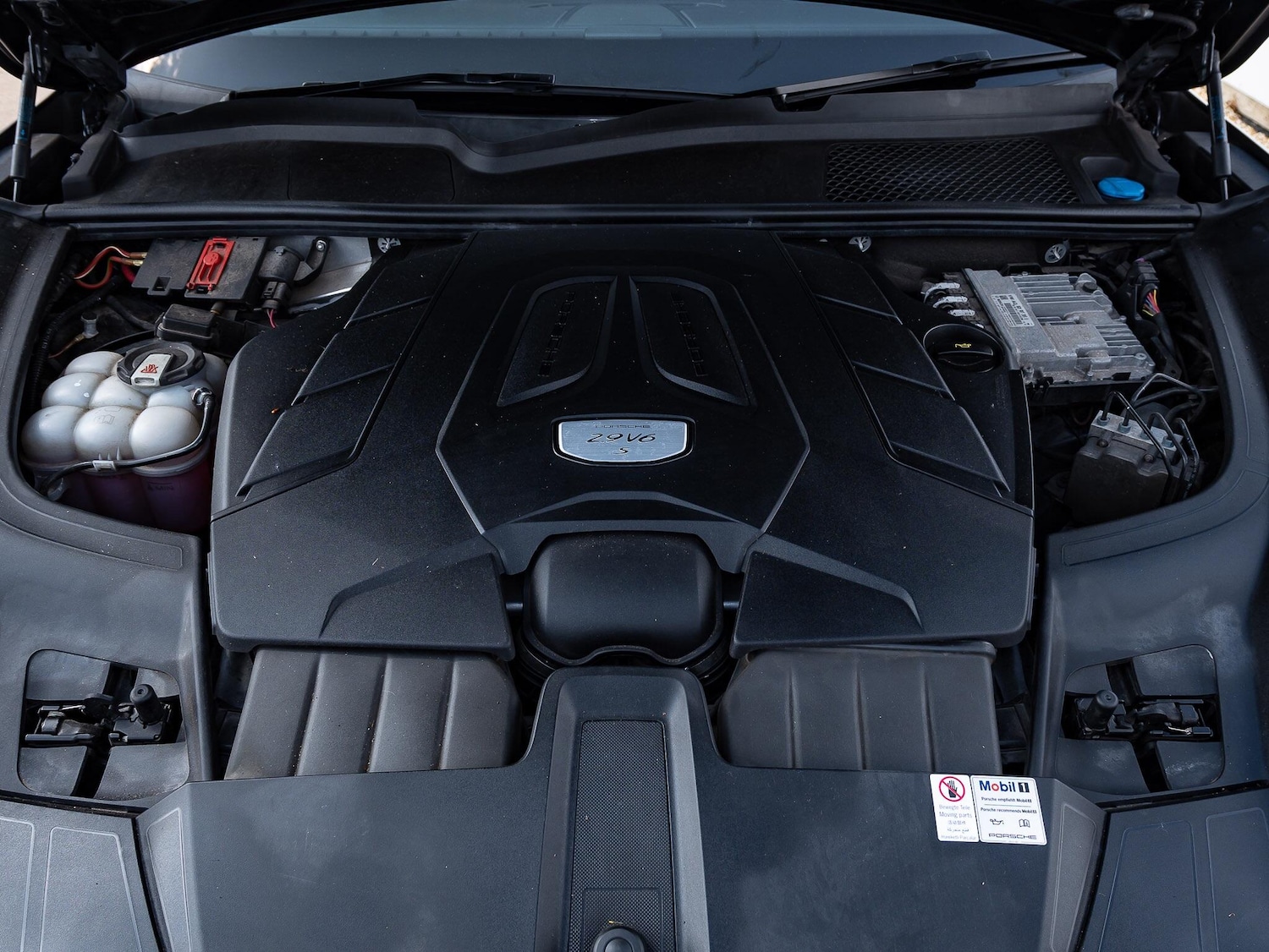 Used Porsche Cayenne for sale - 76634059: Photo 55