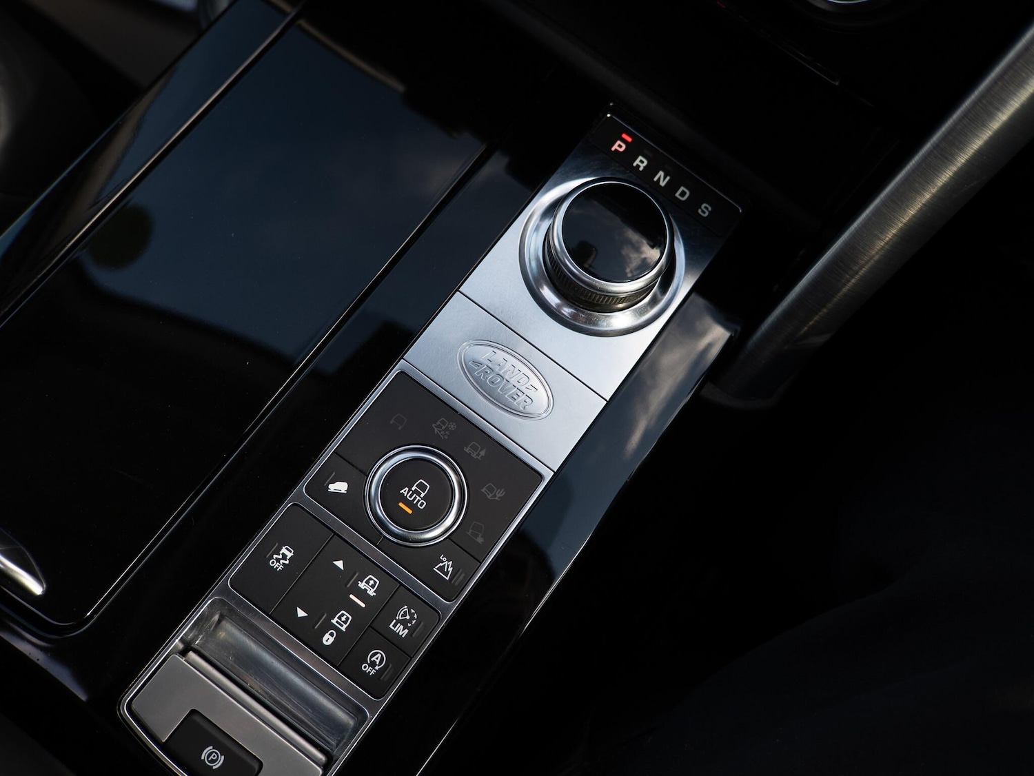 Used Land Rover Discovery 2017 for sale - 77704925: Photo 28