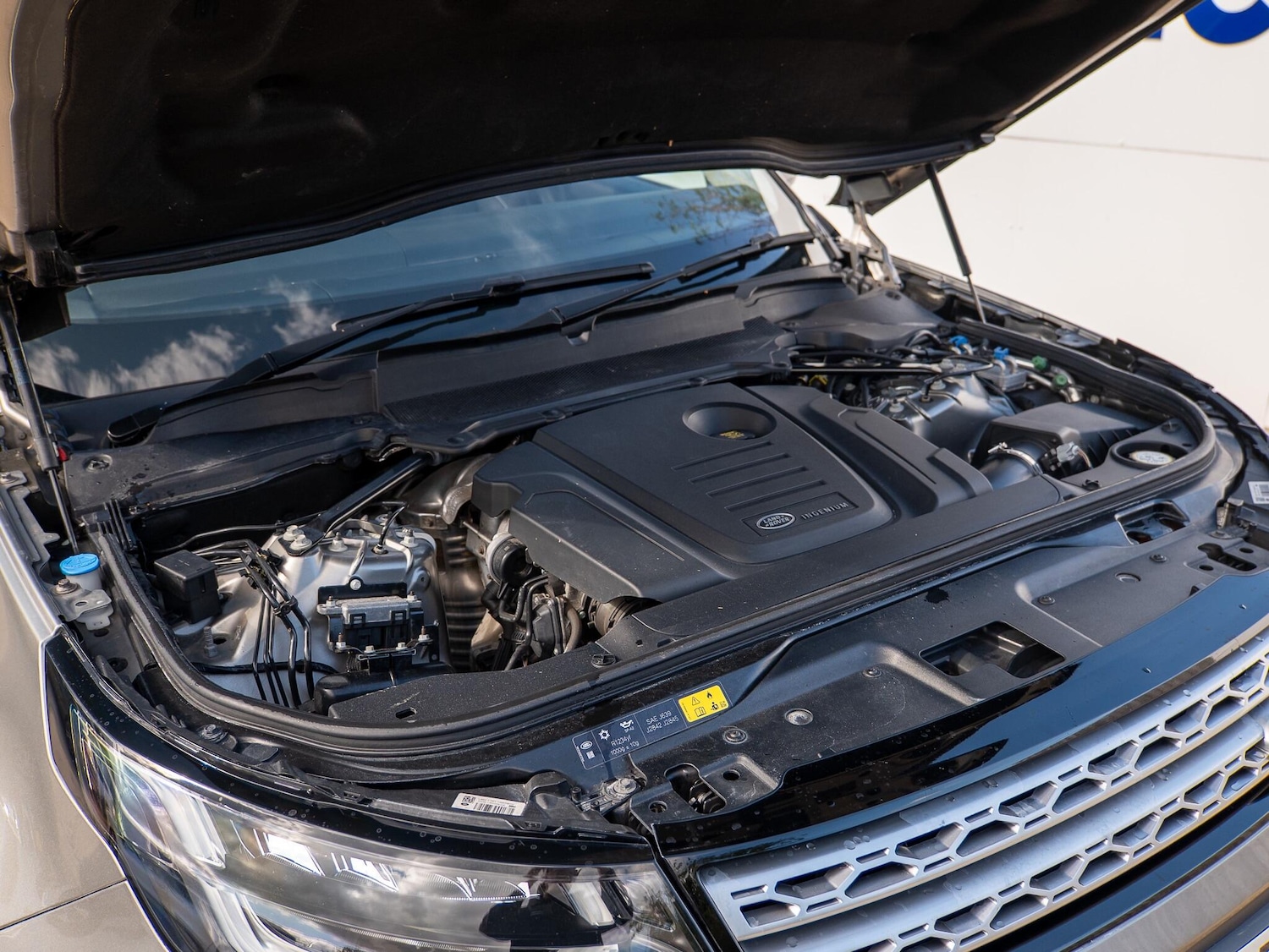 Used Land Rover Discovery 2017 for sale - 77704925: Photo 30