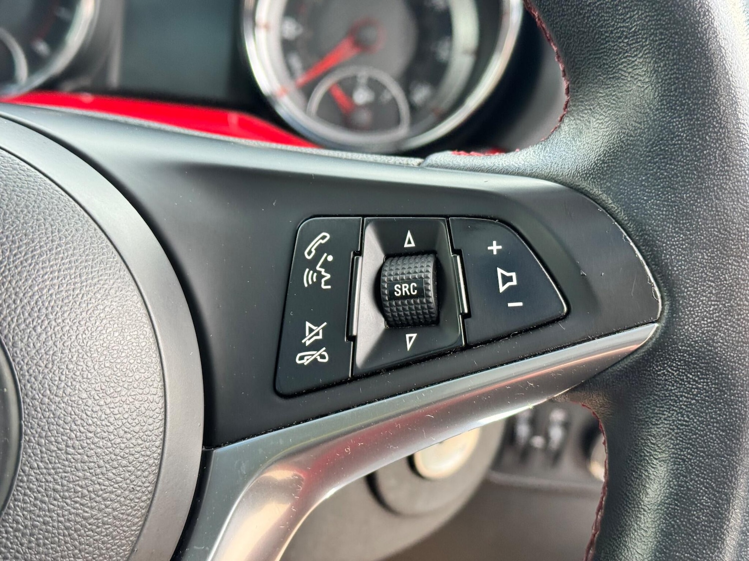 Used Vauxhall ADAM 2015 for sale - 76728663: Photo 28