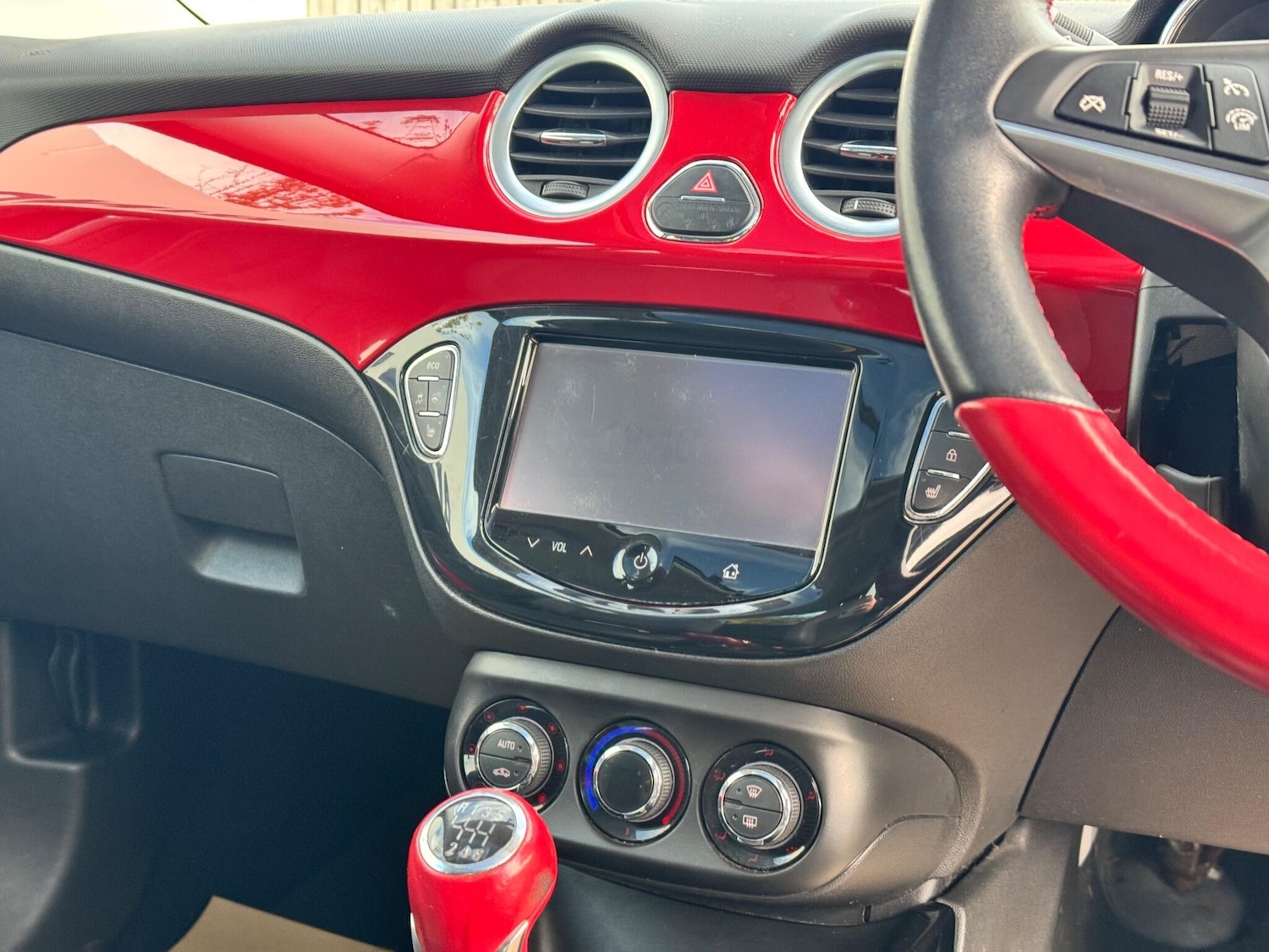 Used Vauxhall ADAM 2015 for sale - 76728663: Photo 31