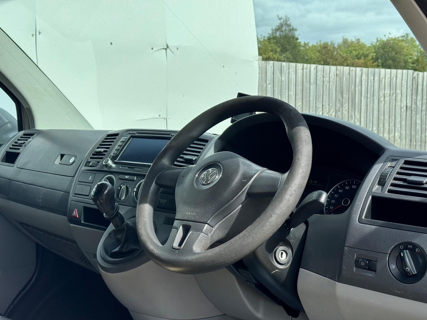 Used Volkswagen Transporter 2013 for sale - 76800947: Photo 14